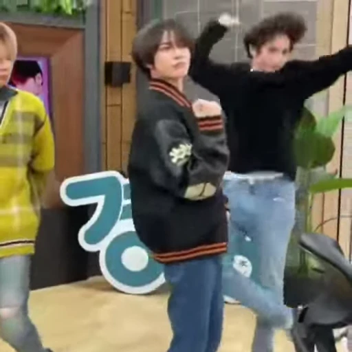 😃 Стикер «KPOP MEME» для Telegram