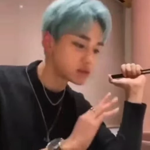 💃 Стикер «KPOP MEME» для Telegram