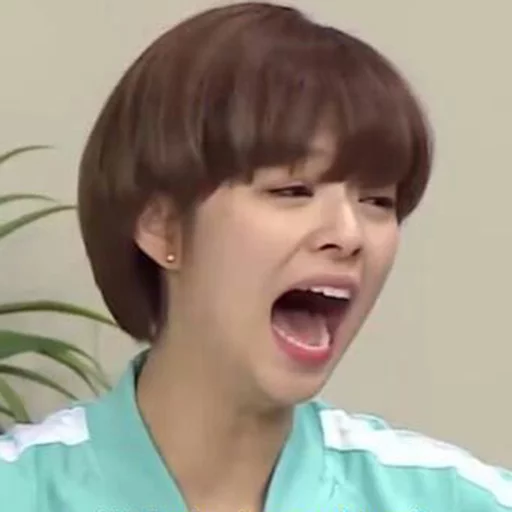😫 Стикер «K-pop Moments» для Telegram