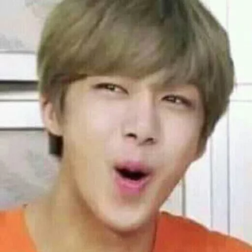 😲 Стикер «K-pop Moments» для Telegram