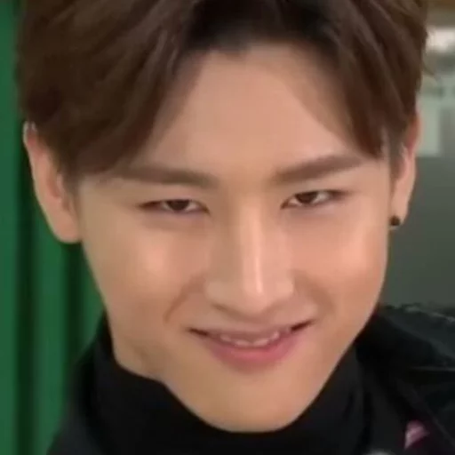 😏 Стикер «K-pop Moments» для Telegram