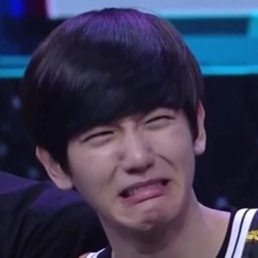 😫 Стикер «K-pop Moments» для Telegram