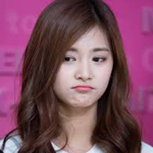 😒 Стикер «K-pop Moments» для Telegram