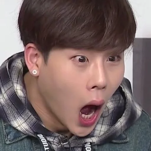😮 Стикер «K-pop Moments» для Telegram
