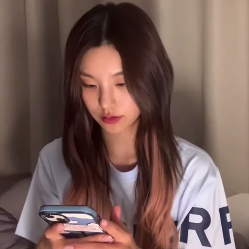 🤍 Стикер «Kgurls 3» для Telegram