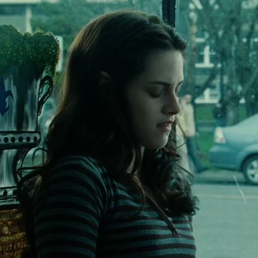 🏊‍♀ Стикер «Kristen Stewart» для Telegram