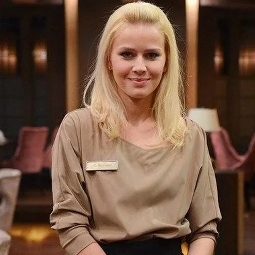 👱‍♀️ Стикер «КУХНЯ» для Telegram