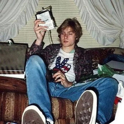 🧘 Стикер «Kurt Cobain» для Telegram