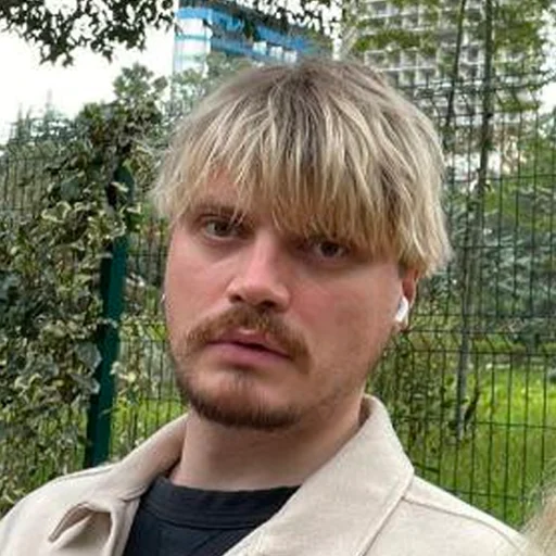 🌟 Стикер «Иван Курочкин / Электрофорез» для Telegram