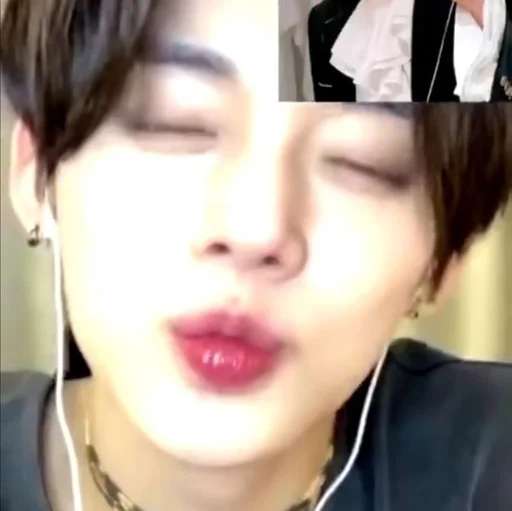 😚 Стикер «котик енджун» для Telegram