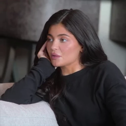🧡 Стикер «Kylie Jenner Кайли Дженнер» для Telegram