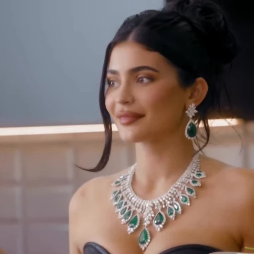 🧡 Стикер «Kylie Jenner Кайли Дженнер» для Telegram