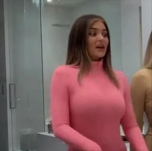 🧡 Стикер «Kylie Jenner Кайли Дженнер» для Telegram