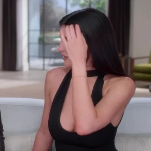 🧡 Стикер «Kylie Jenner Кайли Дженнер» для Telegram
