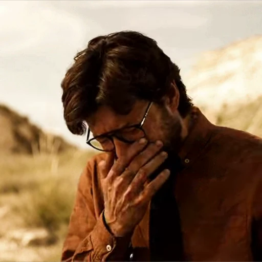 😭 Стикер «La Casa De Papel» для Telegram