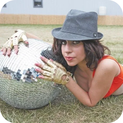 🪩 Стикер «LADY GAGA» для Telegram