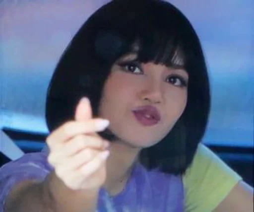 🥰 Стикер «lalisa / Blackpink» для Telegram