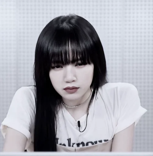 🧐 Стикер «lalisa / Blackpink» для Telegram