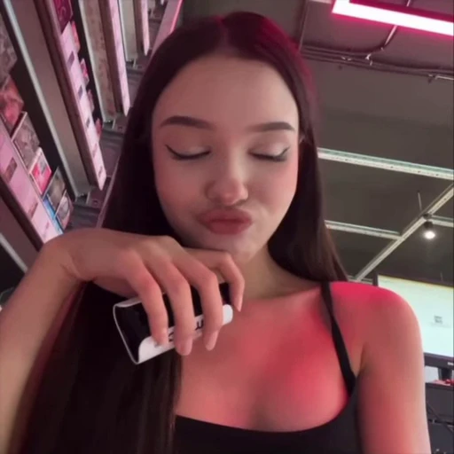 🤩 Стикер «ланаева» для Telegram