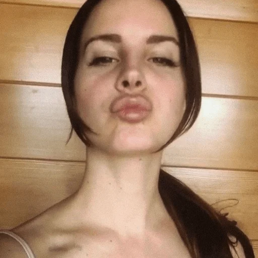 😘 Стикер «MY MOMY LANA» для Telegram