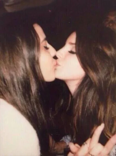💓 Стикер «queen lana del rey» для Telegram