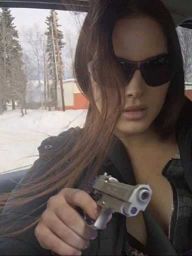 😎 Стикер «queen lana del rey» для Telegram