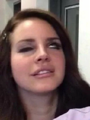 🙄 Стикер «queen lana del rey» для Telegram
