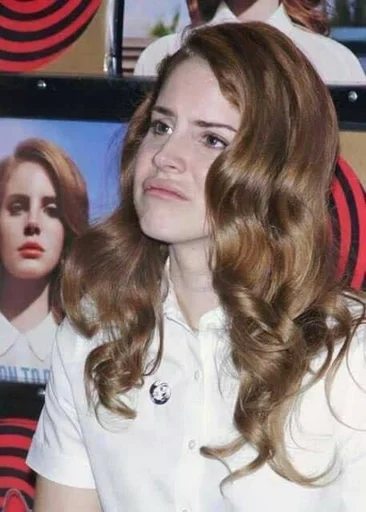 ☹️ Стикер «queen lana del rey» для Telegram