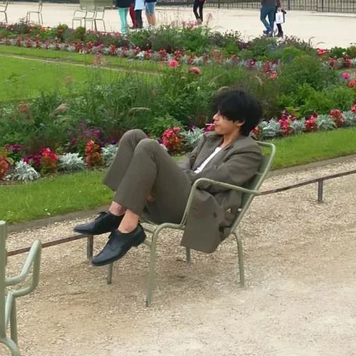 💜 Стикер «Лаванданутые» для Telegram