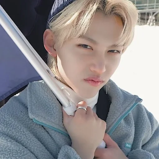 😠 Стикер «Lee Felix...» для Telegram