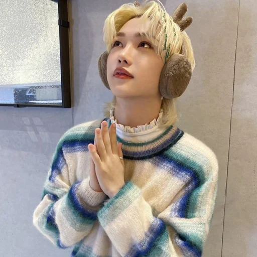 🙏 Стикер «Lee Felix...» для Telegram