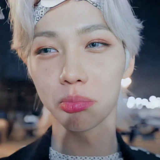 🥺 Стикер «Lee Felix...» для Telegram
