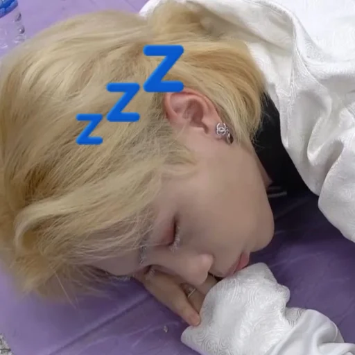 💤 Стикер «Lee Felix...» для Telegram