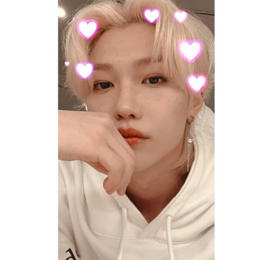 🥰 Стикер «Lee Felix...» для Telegram