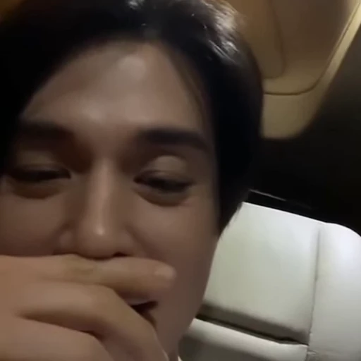 🧦 Стикер «lee dong wook» для Telegram