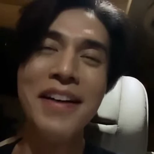 🧦 Стикер «lee dong wook» для Telegram