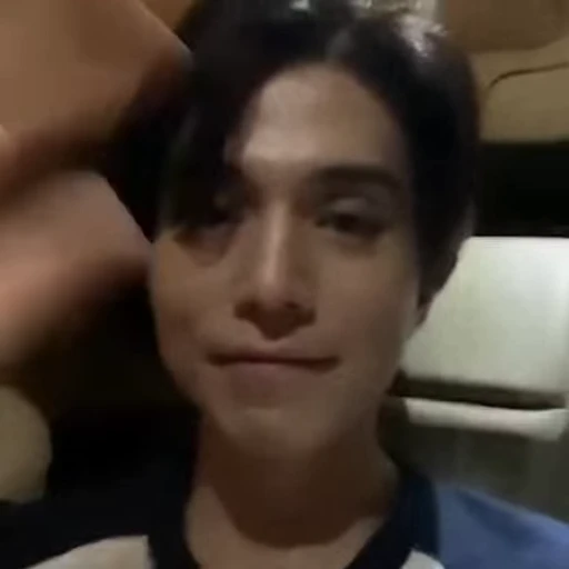 🧦 Стикер «lee dong wook» для Telegram