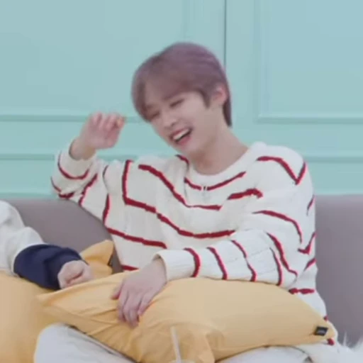 🍥 Стикер «MinSung» для Telegram