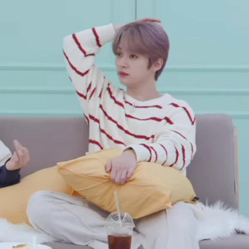 🍥 Стикер «MinSung» для Telegram