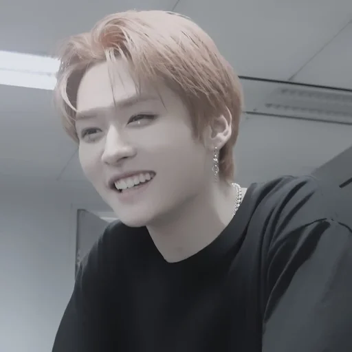😺 Стикер «lee minho» для Telegram