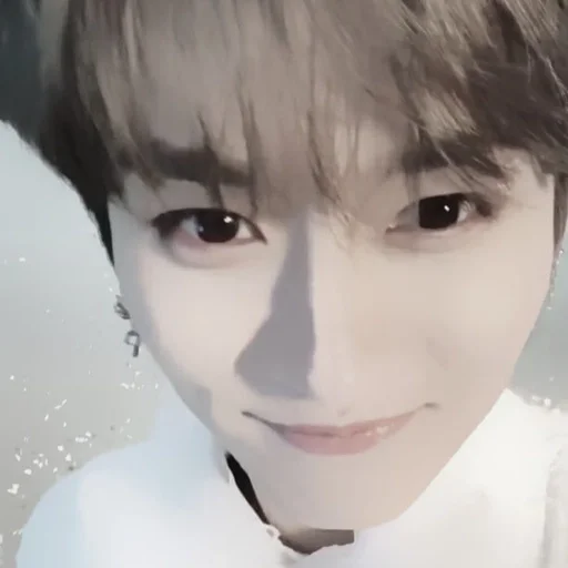 😏 Стикер «lee minho» для Telegram