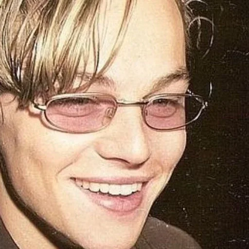 😁 Стикер «Leo Dicaprio 90s» для Telegram