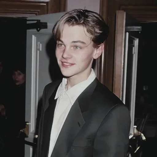 🙂 Стикер «Leo Dicaprio 90s» для Telegram