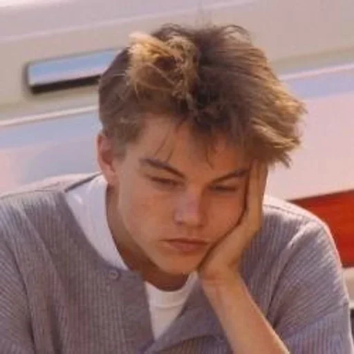 😞 Стикер «Leo Dicaprio 90s» для Telegram