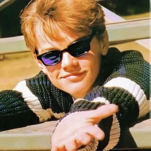 🙂 Стикер «Leo Dicaprio 90s» для Telegram