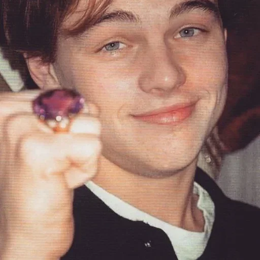🙂 Стикер «Leo Dicaprio 90s» для Telegram
