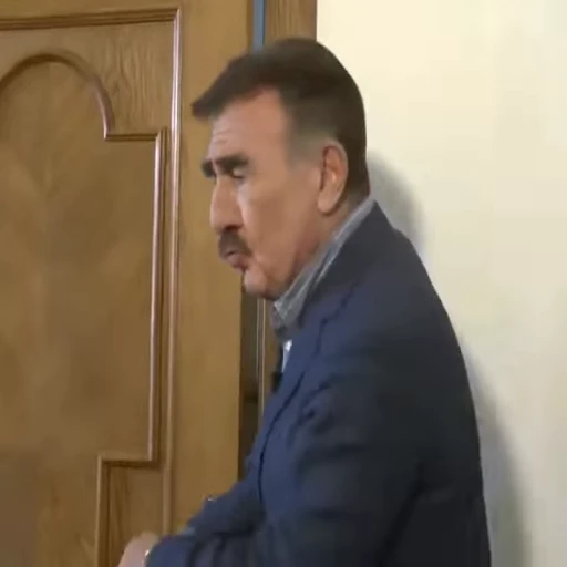 🤫 Стикер «Леонид Каневский в видео» для Telegram