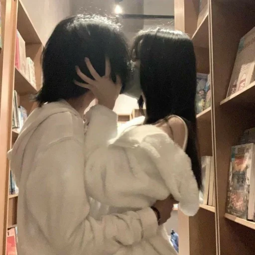 🤍 Стикер «lesbians» для Telegram
