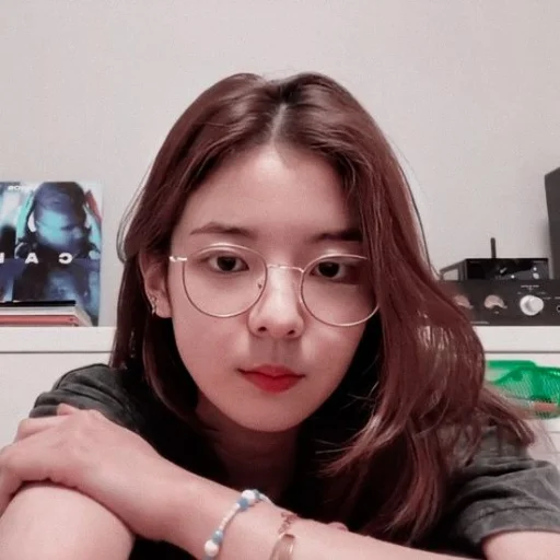 🍑 Стикер «Lia» для Telegram