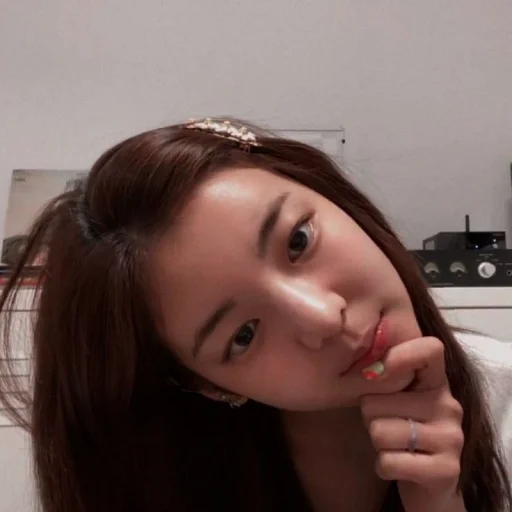 🍑 Стикер «Lia» для Telegram